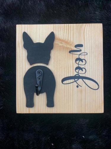 Leash Holder