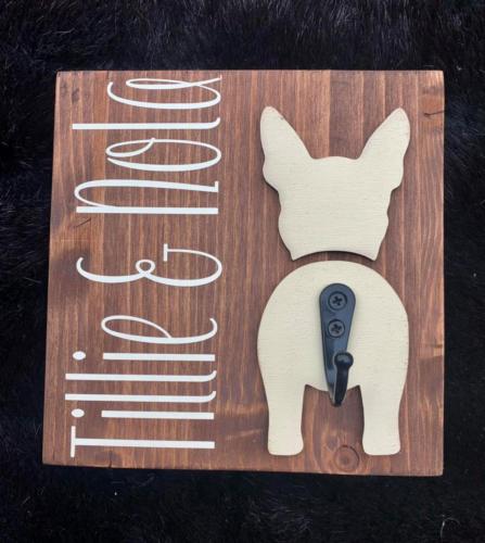Leash Holder